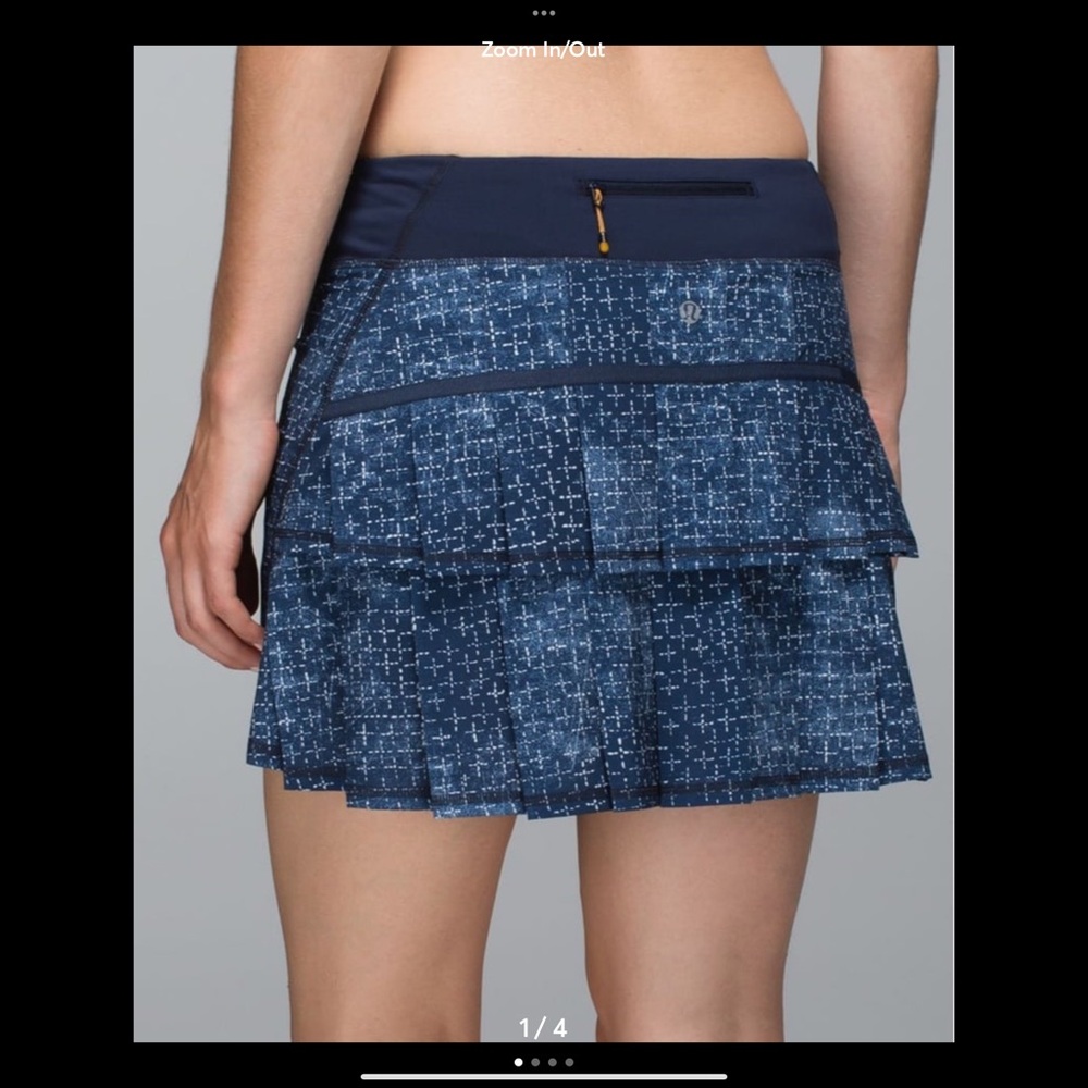 Lululemon Stylish Navy Blue Skirt